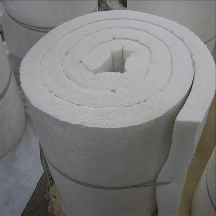 白色硅酸鋁保溫棉 高效節(jié)能的建筑隔熱衛(wèi)士